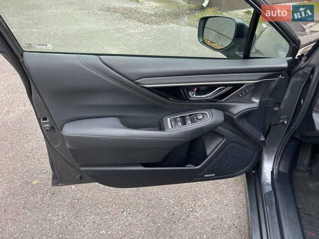 Серый Субару Легаси, объемом двигателя 2.5 л и пробегом 65 тыс. км за 18300 $, фото 22 на Automoto.ua