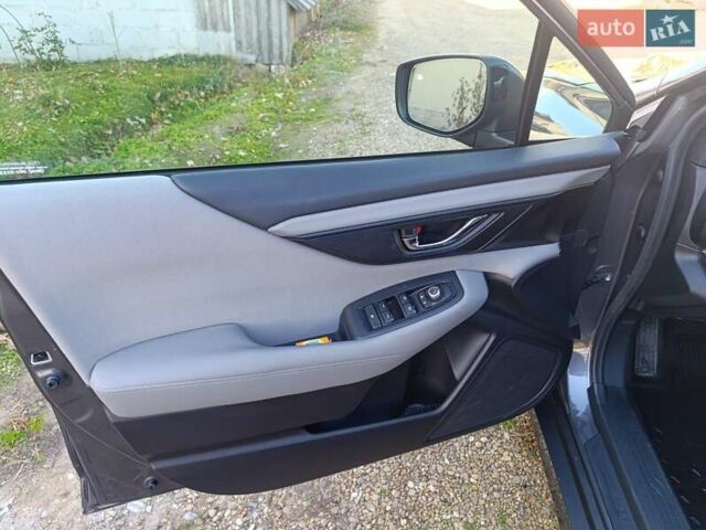 Серый Субару Легаси, объемом двигателя 2.5 л и пробегом 88 тыс. км за 18500 $, фото 6 на Automoto.ua