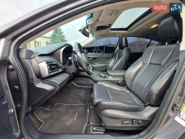 Сірий Субару Легасі, об'ємом двигуна 2.4 л та пробігом 114 тис. км за 19999 $, фото 12 на Automoto.ua