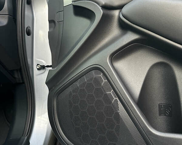 Серый Субару Легаси, объемом двигателя 2.5 л и пробегом 80 тыс. км за 18300 $, фото 9 на Automoto.ua