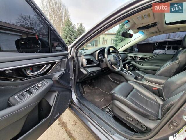 Сірий Субару Легасі, об'ємом двигуна 2.4 л та пробігом 114 тис. км за 19999 $, фото 11 на Automoto.ua