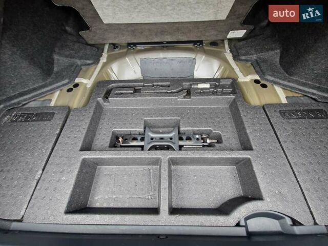 Сірий Субару Легасі, об'ємом двигуна 2.5 л та пробігом 47 тис. км за 23999 $, фото 37 на Automoto.ua