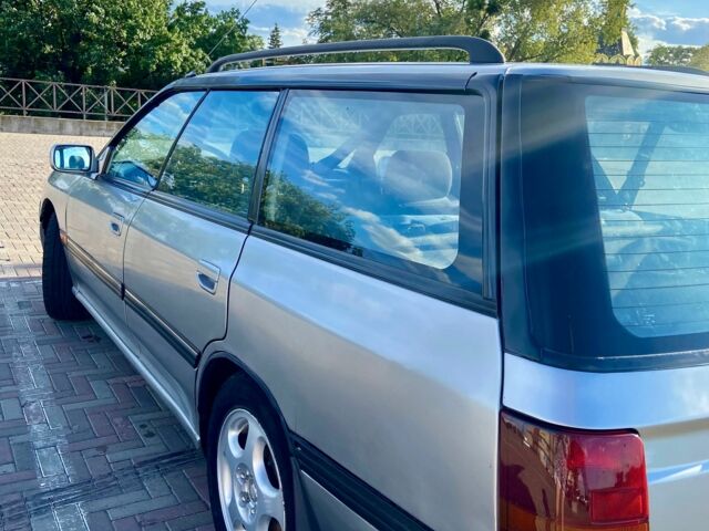 Сірий Субару Легасі, об'ємом двигуна 2 л та пробігом 200 тис. км за 2600 $, фото 1 на Automoto.ua