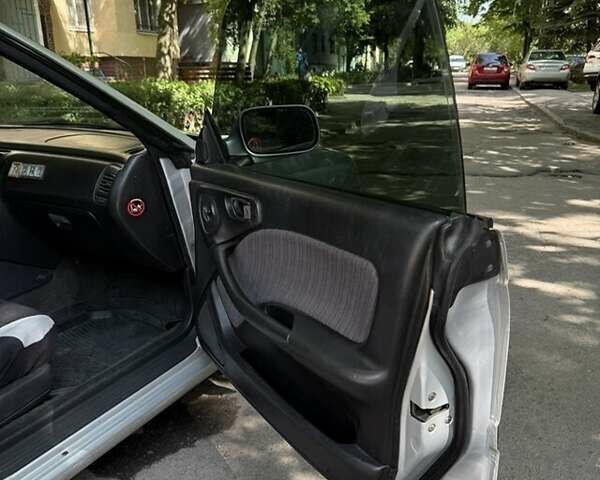 Сірий Субару Легасі, об'ємом двигуна 1.99 л та пробігом 300 тис. км за 2950 $, фото 4 на Automoto.ua
