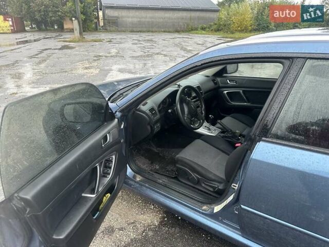 Сірий Субару Легасі, об'ємом двигуна 1.99 л та пробігом 299 тис. км за 4990 $, фото 8 на Automoto.ua