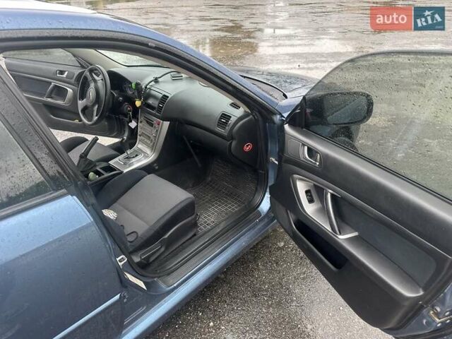 Сірий Субару Легасі, об'ємом двигуна 1.99 л та пробігом 299 тис. км за 4990 $, фото 11 на Automoto.ua
