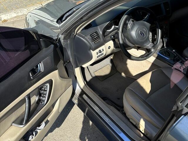 Субару Легасі 2005 у Харкові на Automoto.ua Сірий Субару Легасі, об'ємом двигуна 3 л та пробігом 300 тис. км за 7000 $, фото 5 на Automoto.ua