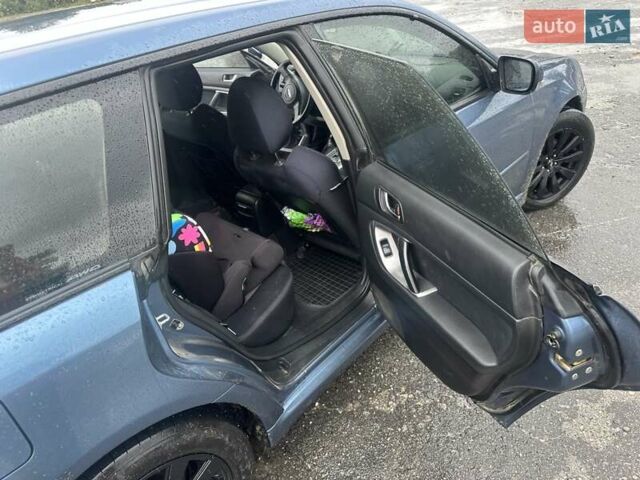 Сірий Субару Легасі, об'ємом двигуна 1.99 л та пробігом 299 тис. км за 4990 $, фото 12 на Automoto.ua