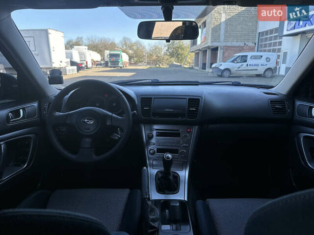 Сірий Субару Легасі, об'ємом двигуна 1.99 л та пробігом 360 тис. км за 5800 $, фото 6 на Automoto.ua