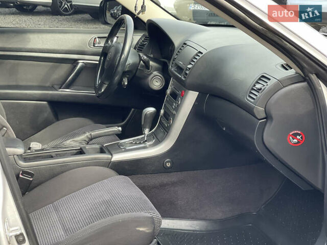 Серый Субару Легаси, объемом двигателя 2.46 л и пробегом 280 тыс. км за 5800 $, фото 14 на Automoto.ua