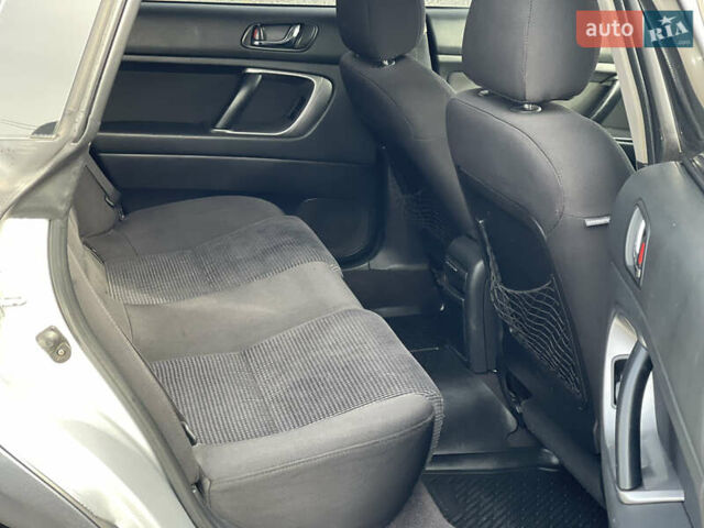 Серый Субару Легаси, объемом двигателя 2.46 л и пробегом 280 тыс. км за 5800 $, фото 16 на Automoto.ua