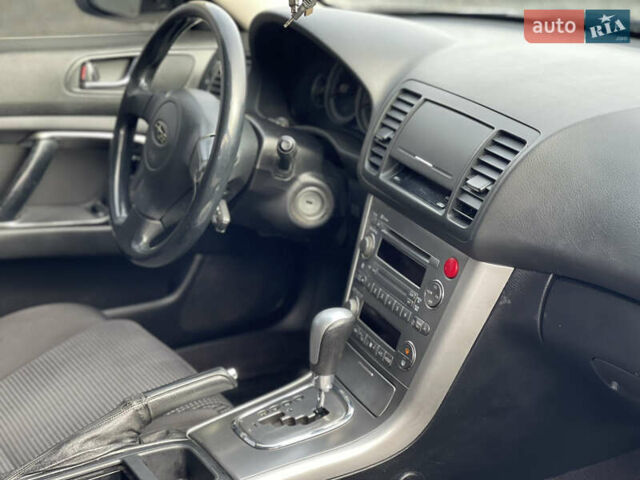 Серый Субару Легаси, объемом двигателя 2.46 л и пробегом 280 тыс. км за 5800 $, фото 15 на Automoto.ua