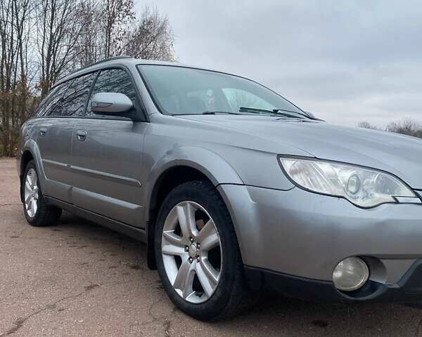 Серый Субару Легаси, объемом двигателя 2.5 л и пробегом 320 тыс. км за 4700 $, фото 2 на Automoto.ua