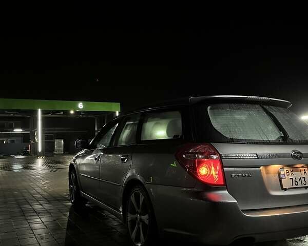 Сірий Субару Легасі, об'ємом двигуна 1.99 л та пробігом 300 тис. км за 6300 $, фото 7 на Automoto.ua