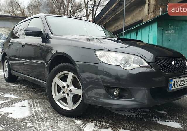 Серый Субару Легаси, объемом двигателя 2 л и пробегом 210 тыс. км за 7800 $, фото 1 на Automoto.ua