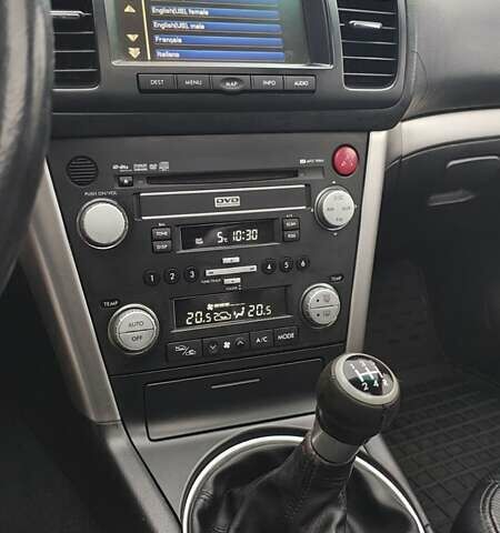 Серый Субару Легаси, объемом двигателя 2 л и пробегом 210 тыс. км за 7800 $, фото 15 на Automoto.ua