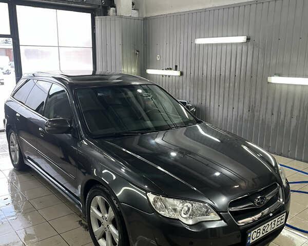 Серый Субару Легаси, объемом двигателя 1.99 л и пробегом 271 тыс. км за 6300 $, фото 1 на Automoto.ua