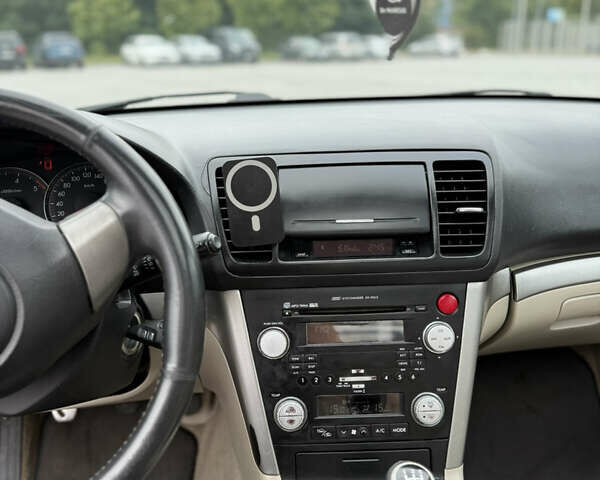 Субару Легаси 2008 в Львове на Automoto.ua Серый Субару Легаси, объемом двигателя 2 л и пробегом 236 тыс. км за 5500 $, фото 18 на Automoto.ua