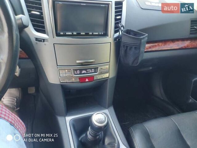 Сірий Субару Легасі, об'ємом двигуна 2 л та пробігом 178 тис. км за 6500 $, фото 40 на Automoto.ua