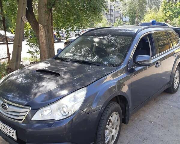 Серый Субару Легаси, объемом двигателя 2 л и пробегом 234 тыс. км за 7500 $, фото 7 на Automoto.ua