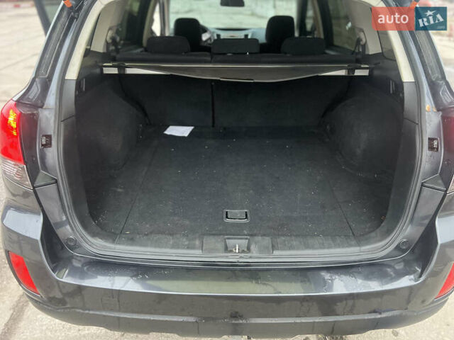 Серый Субару Легаси, объемом двигателя 2 л и пробегом 196 тыс. км за 7900 $, фото 14 на Automoto.ua