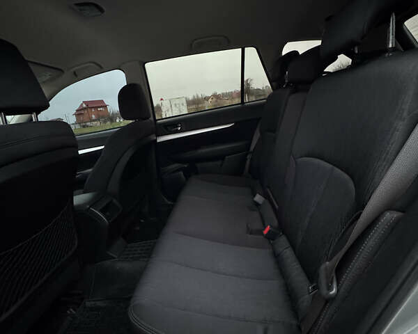 Сірий Субару Легасі, об'ємом двигуна 1.99 л та пробігом 234 тис. км за 7999 $, фото 8 на Automoto.ua