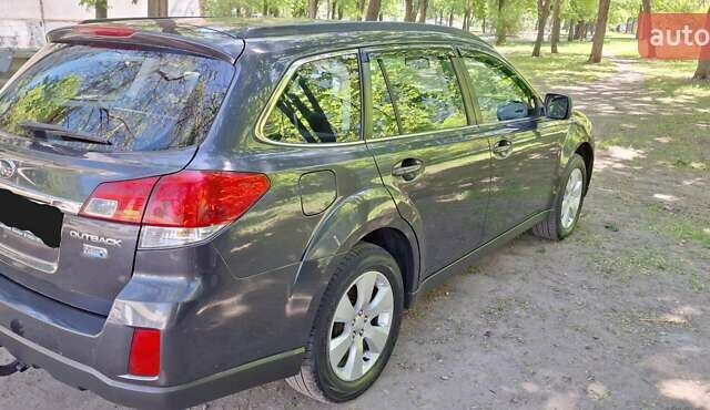 Серый Субару Легаси, объемом двигателя 2 л и пробегом 232 тыс. км за 7500 $, фото 2 на Automoto.ua
