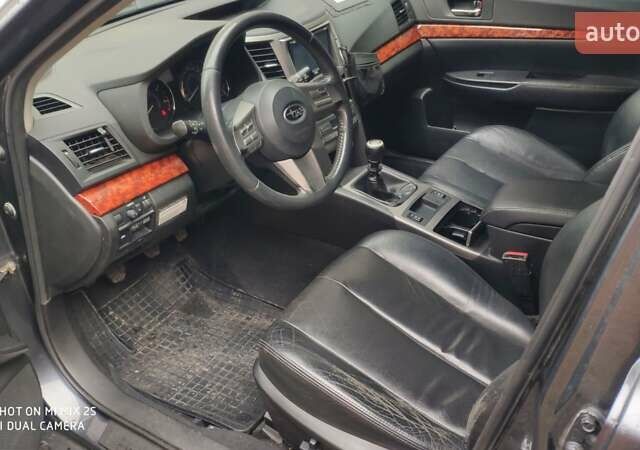 Сірий Субару Легасі, об'ємом двигуна 2 л та пробігом 178 тис. км за 6500 $, фото 35 на Automoto.ua