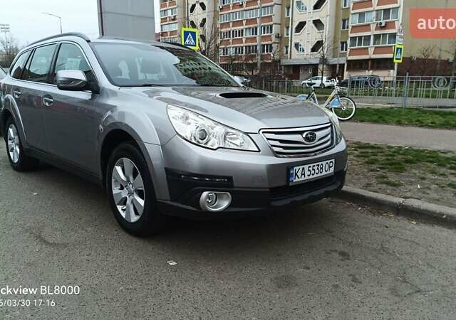 Серый Субару Легаси, объемом двигателя 2 л и пробегом 191 тыс. км за 8000 $, фото 3 на Automoto.ua