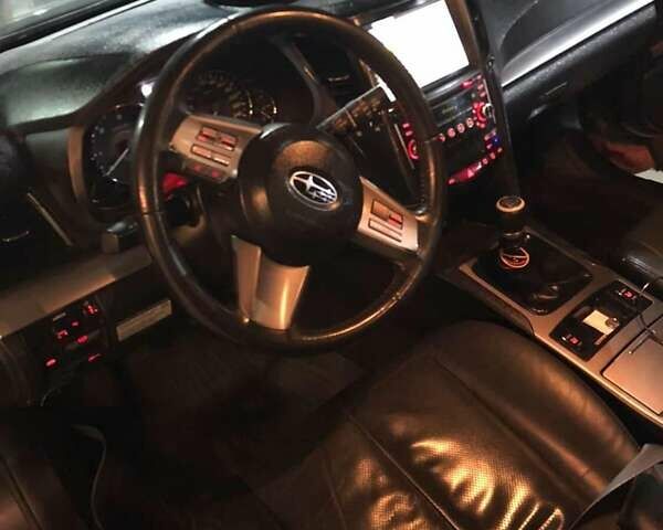 Серый Субару Легаси, объемом двигателя 2 л и пробегом 212 тыс. км за 9350 $, фото 8 на Automoto.ua