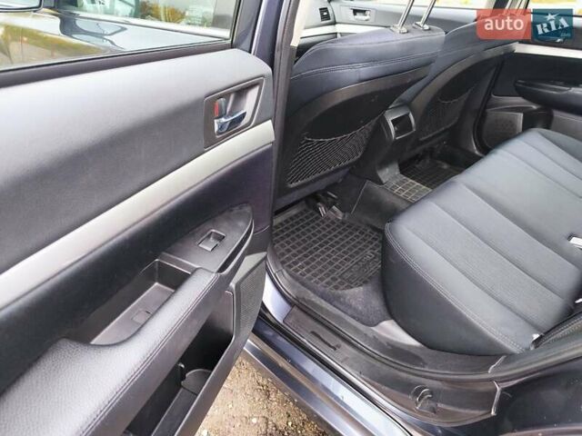 Серый Субару Легаси, объемом двигателя 2 л и пробегом 215 тыс. км за 7500 $, фото 24 на Automoto.ua