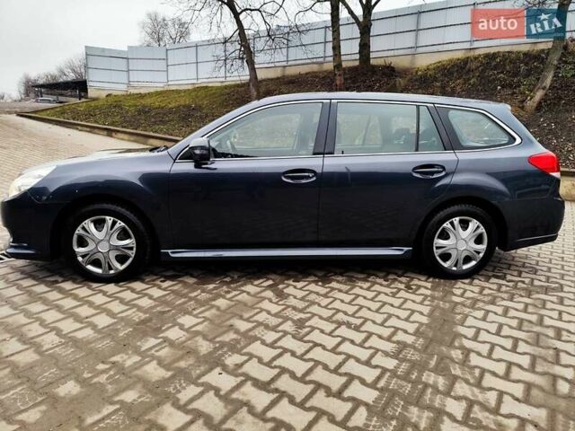 Серый Субару Легаси, объемом двигателя 2 л и пробегом 215 тыс. км за 7500 $, фото 4 на Automoto.ua