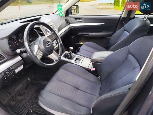 Серый Субару Легаси, объемом двигателя 2 л и пробегом 215 тыс. км за 7500 $, фото 23 на Automoto.ua