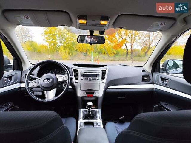 Серый Субару Легаси, объемом двигателя 2 л и пробегом 215 тыс. км за 7500 $, фото 26 на Automoto.ua