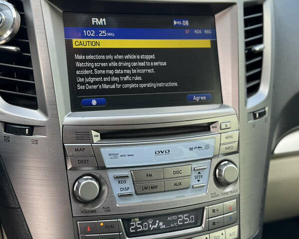 Серый Субару Легаси, объемом двигателя 2 л и пробегом 257 тыс. км за 8900 $, фото 16 на Automoto.ua