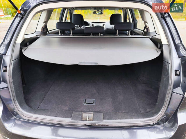 Серый Субару Легаси, объемом двигателя 2 л и пробегом 216 тыс. км за 7777 $, фото 7 на Automoto.ua