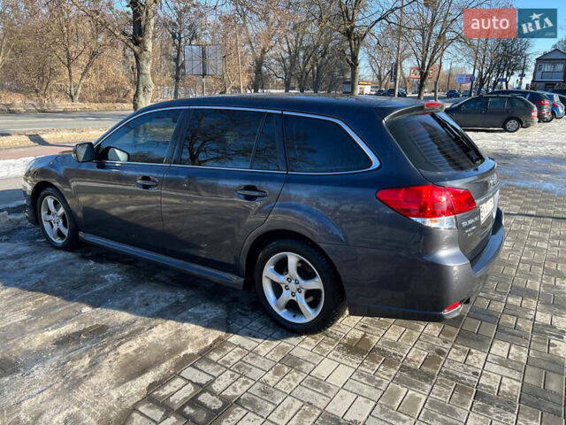 Сірий Субару Легасі, об'ємом двигуна 2 л та пробігом 258 тис. км за 8000 $, фото 6 на Automoto.ua