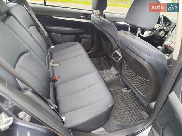 Серый Субару Легаси, объемом двигателя 2 л и пробегом 215 тыс. км за 7500 $, фото 30 на Automoto.ua