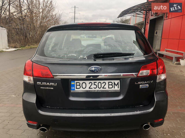 Серый Субару Легаси, объемом двигателя 2 л и пробегом 216 тыс. км за 7777 $, фото 2 на Automoto.ua