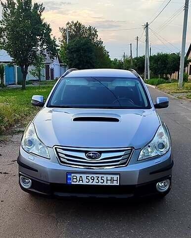 Сірий Субару Легасі, об'ємом двигуна 2 л та пробігом 260 тис. км за 8200 $, фото 5 на Automoto.ua