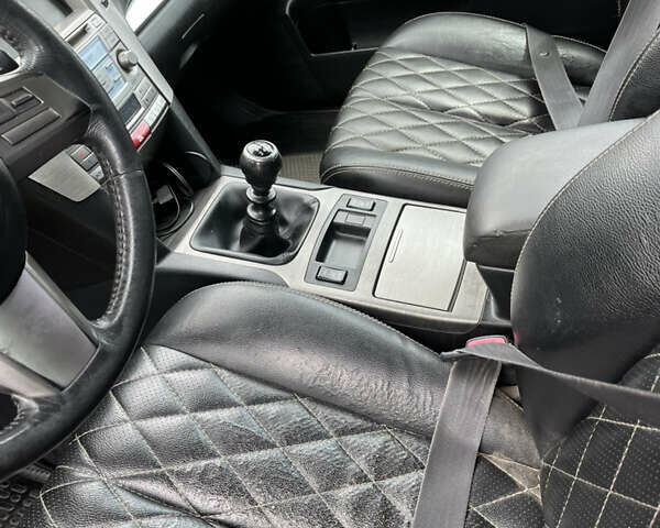 Сірий Субару Легасі, об'ємом двигуна 2 л та пробігом 100 тис. км за 5500 $, фото 5 на Automoto.ua
