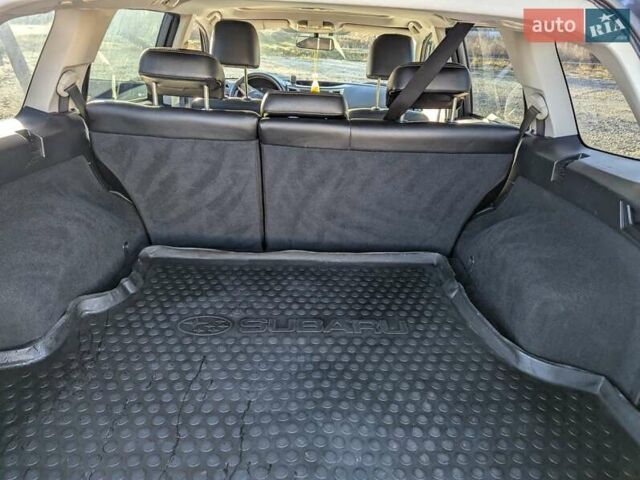Серый Субару Легаси, объемом двигателя 2 л и пробегом 316 тыс. км за 7500 $, фото 28 на Automoto.ua