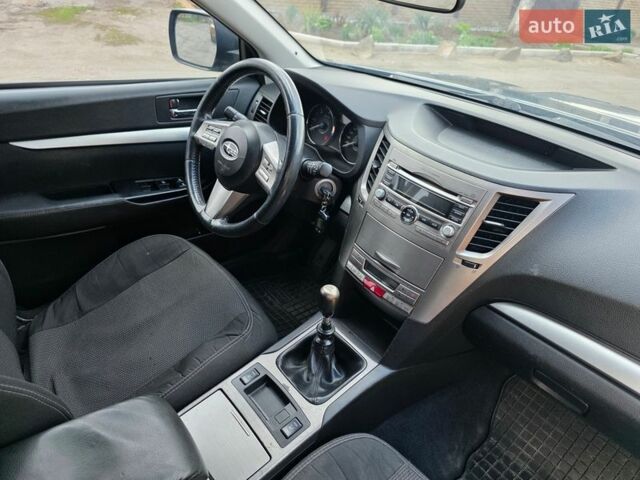 Сірий Субару Легасі, об'ємом двигуна 1.99 л та пробігом 290 тис. км за 7000 $, фото 16 на Automoto.ua