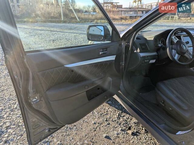 Серый Субару Легаси, объемом двигателя 2 л и пробегом 316 тыс. км за 7500 $, фото 19 на Automoto.ua