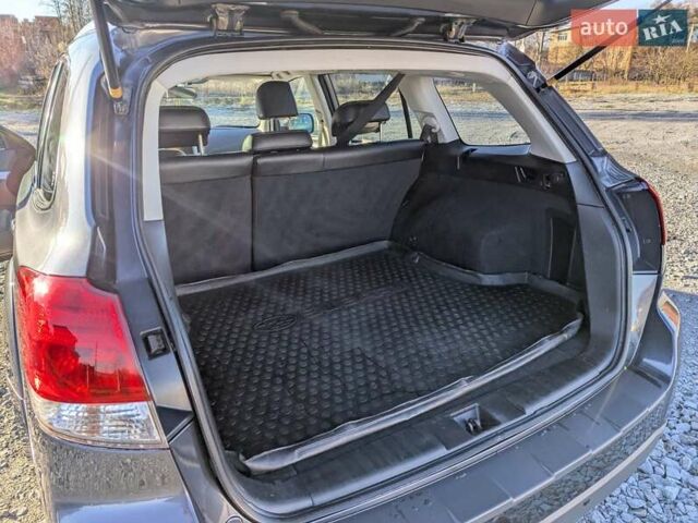 Серый Субару Легаси, объемом двигателя 2 л и пробегом 316 тыс. км за 7500 $, фото 30 на Automoto.ua