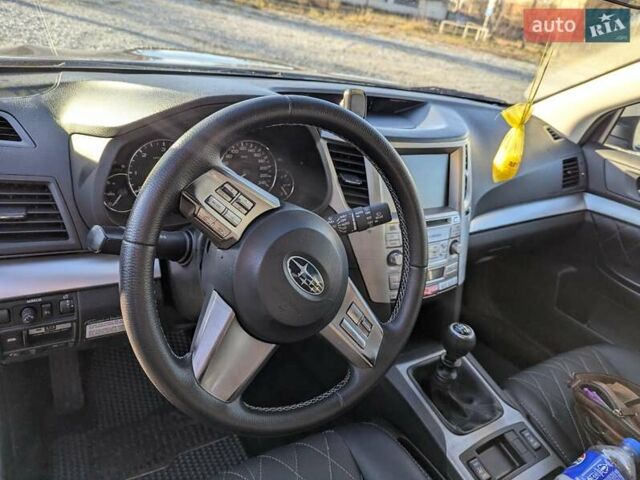 Серый Субару Легаси, объемом двигателя 2 л и пробегом 316 тыс. км за 7500 $, фото 21 на Automoto.ua