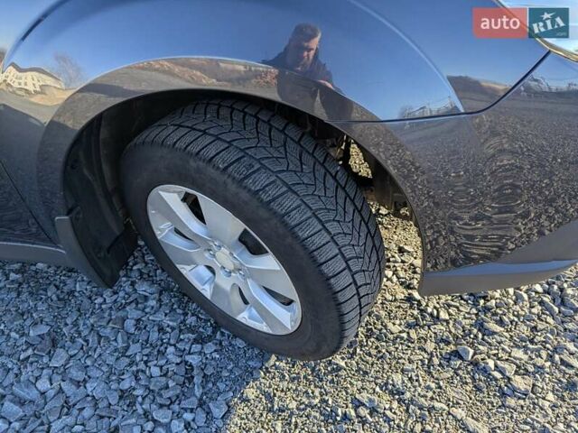 Серый Субару Легаси, объемом двигателя 2 л и пробегом 316 тыс. км за 7500 $, фото 15 на Automoto.ua