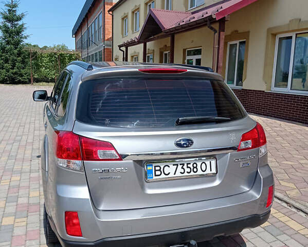 Сірий Субару Легасі, об'ємом двигуна 2 л та пробігом 180 тис. км за 8400 $, фото 4 на Automoto.ua