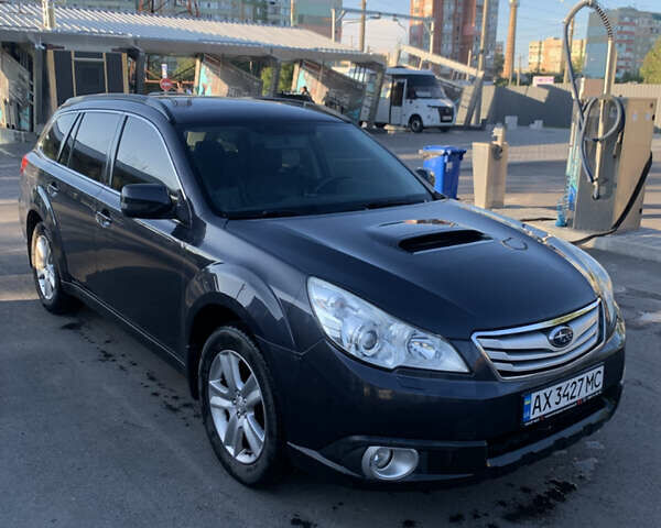 Сірий Субару Легасі, об'ємом двигуна 2 л та пробігом 188 тис. км за 12000 $, фото 1 на Automoto.ua