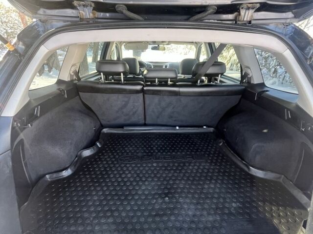 Серый Субару Легаси, объемом двигателя 2 л и пробегом 318 тыс. км за 8200 $, фото 5 на Automoto.ua